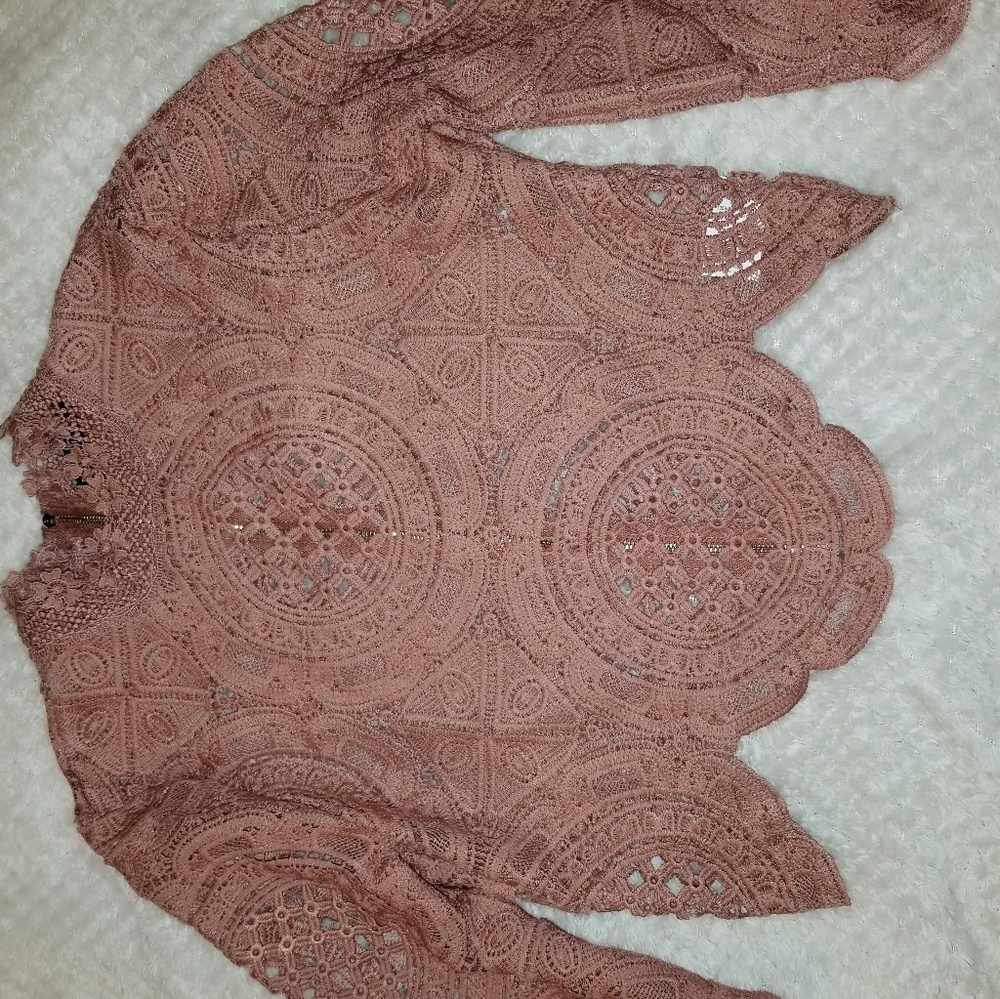 Laser cut zipper back shirt